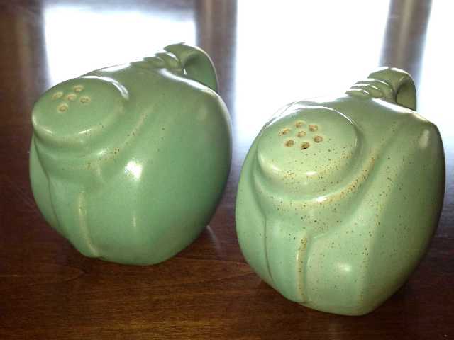 Frankoma salt and pepper set 86B glazed jade green